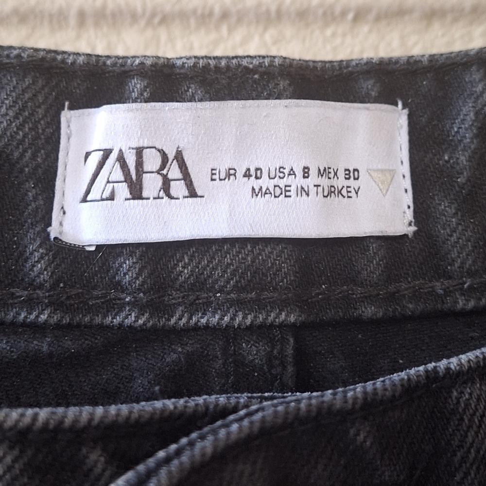ZARA High Rise Wide Leg Raw Hem Rip Knee jeans No Stretch Womens 8 L - Picture 2 of 7